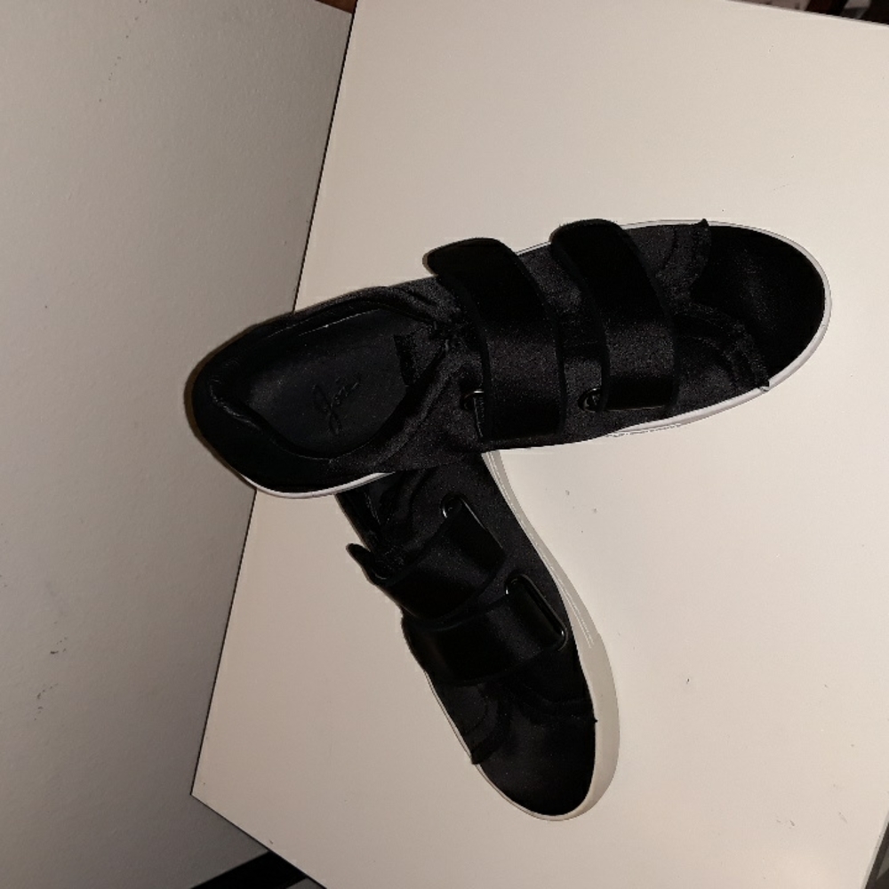 Joie Women's Diata Velcro Sneakers, Black, size 35.5, new
